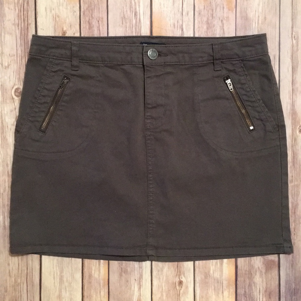 Gap Chino Mini Skirt